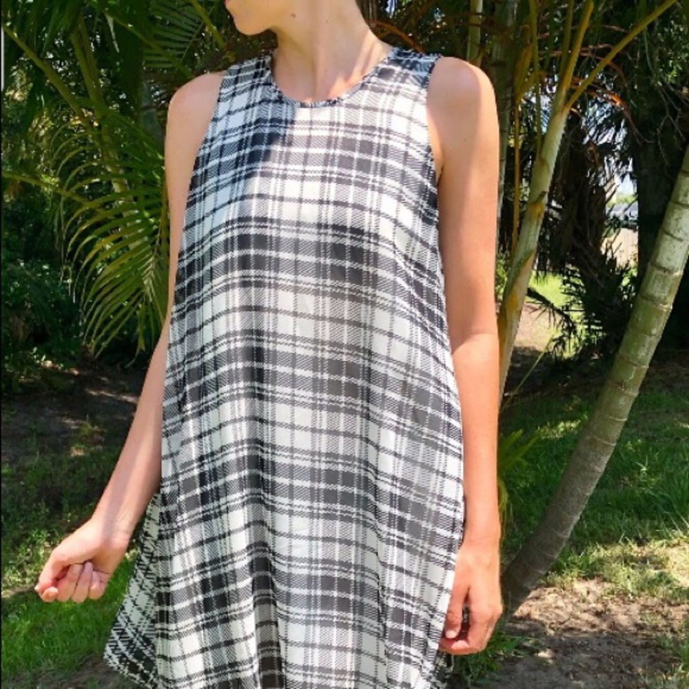 Calvin Klein Black and White Flowing Dress Size 12